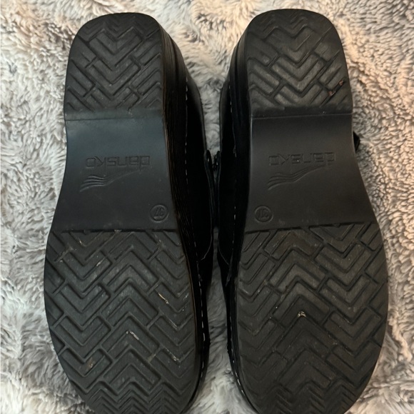 Dansko women’s Mary Jane shoe size 37. In great condition. - Picture 2 of 2